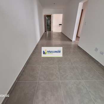 Apartamento em Mongaguá, bairro Centro