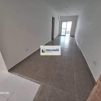 Apartamento em Mongaguá, bairro Centro