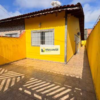 Casa em Mongaguá, bairro Agenor de Campos