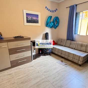 Casa em Mongaguá, bairro Agenor de Campos