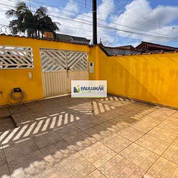 Casa em Mongaguá, bairro Agenor de Campos