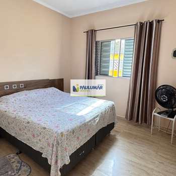Casa em Mongaguá, bairro Agenor de Campos
