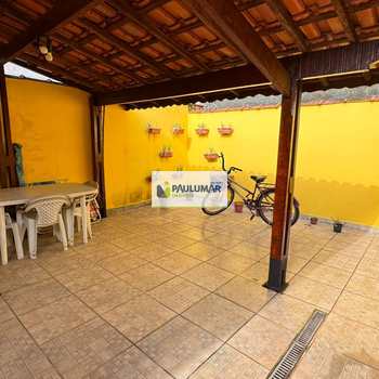 Casa em Mongaguá, bairro Agenor de Campos