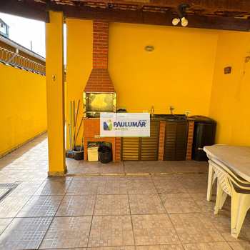 Casa em Mongaguá, bairro Agenor de Campos