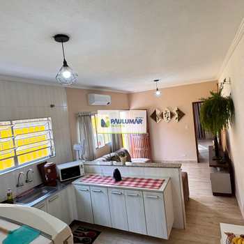 Casa em Mongaguá, bairro Agenor de Campos