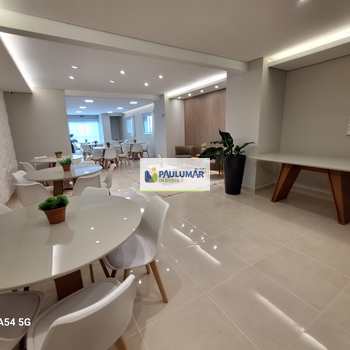Apartamento em Mongaguá, bairro Centro