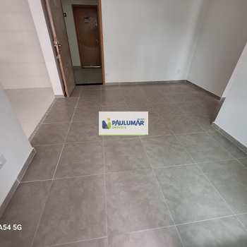 Apartamento em Mongaguá, bairro Centro
