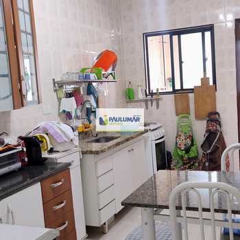 Apartamento em Mongaguá, bairro Jardim Marina