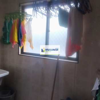 Apartamento em Mongaguá, bairro Jardim Marina