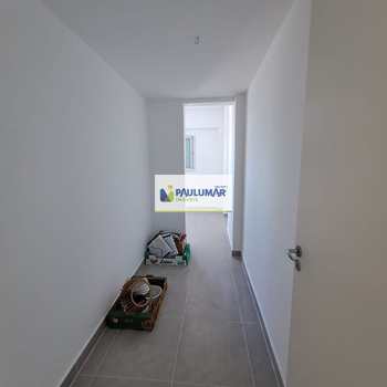 Apartamento em Mongaguá, bairro Centro