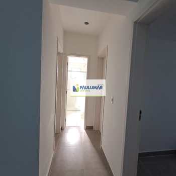 Apartamento em Mongaguá, bairro Centro