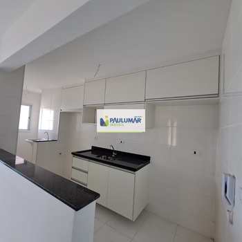 Apartamento em Mongaguá, bairro Centro