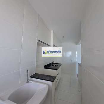 Apartamento em Mongaguá, bairro Centro