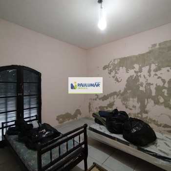Casa em Praia Grande, bairro Jd. Solemar II
