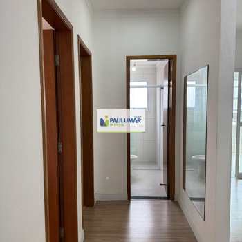 Apartamento em Praia Grande, bairro Tupi