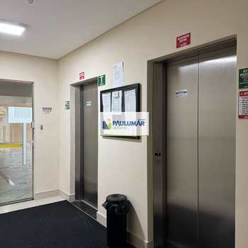 Apartamento em Praia Grande, bairro Tupi