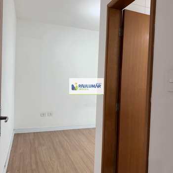 Apartamento em Praia Grande, bairro Tupi