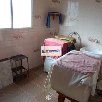 Apartamento em Mongaguá, bairro Centro