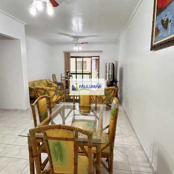 Apartamento em Mongaguá, bairro Centro