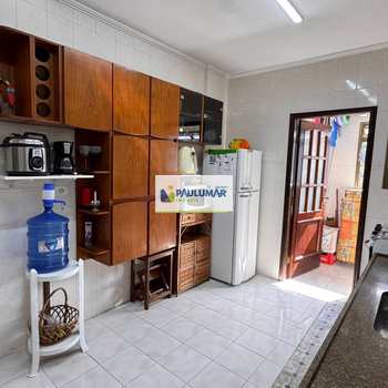 Apartamento em Mongaguá, bairro Centro