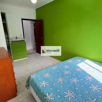 Apartamento em Mongaguá, bairro Centro