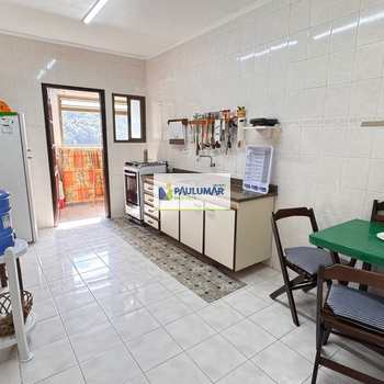 Apartamento em Mongaguá, bairro Centro