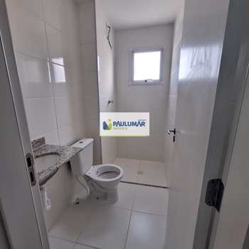 Apartamento em Mongaguá, bairro Centro