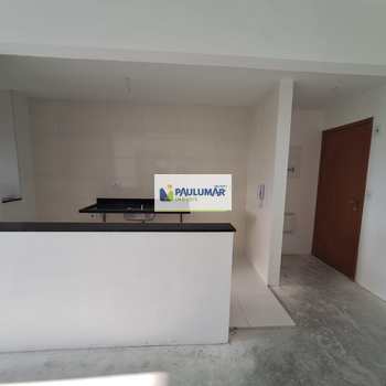Apartamento em Mongaguá, bairro Centro