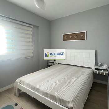 Apartamento em Mongaguá, bairro Centro