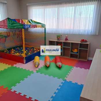 Apartamento em Mongaguá, bairro Centro