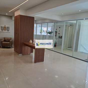 Apartamento em Mongaguá, bairro Centro