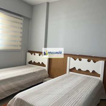 Apartamento em Mongaguá, bairro Centro