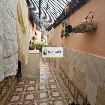 Casa em Praia Grande, bairro Real
