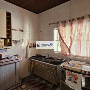 Casa em Praia Grande, bairro Real