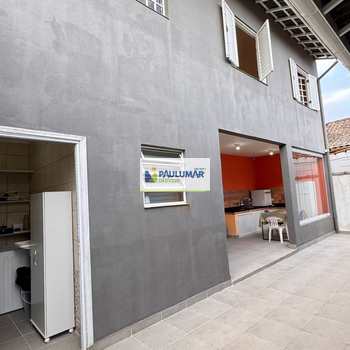 Casa em Praia Grande, bairro Jardim Imperador