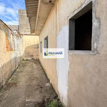 Casa em Mongaguá, bairro Vera Cruz
