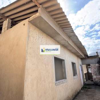 Casa em Mongaguá, bairro Vera Cruz