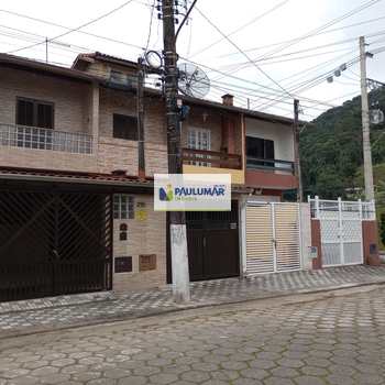 Sobrado em Mongaguá, bairro Vila São Paulo