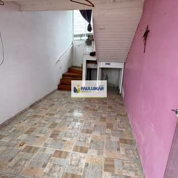 Casa em Mongaguá, bairro Agenor de Campos