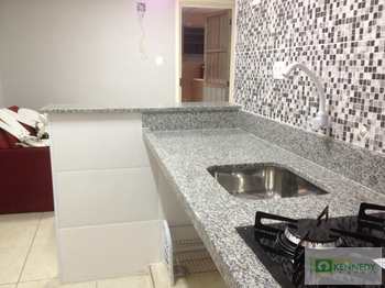 Apartamento, código 14877613 em Praia Grande, bairro Boqueirão