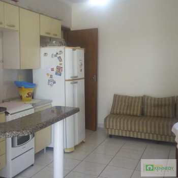 Kitnet em Praia Grande, bairro Caiçara