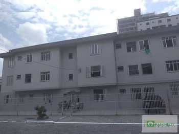 Apartamento, código 14880306 em Praia Grande, bairro Guilhermina