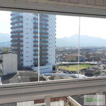 Apartamento em Praia Grande, bairro Caiçara