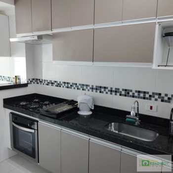 Apartamento em Praia Grande, bairro Caiçara