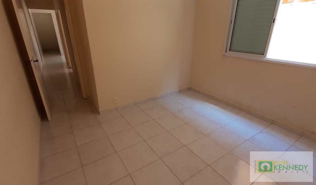 Casa em Praia Grande, bairro Sítio do Campo