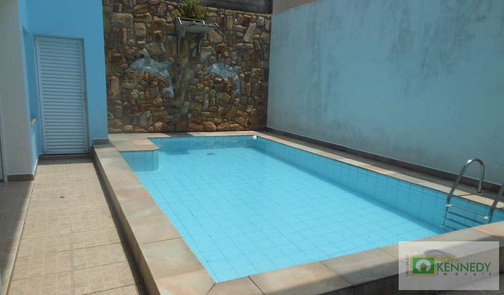 Sobrado em Praia Grande, bairro Flórida