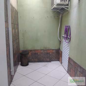 Casa de Condomínio em Praia Grande, bairro Boqueirão