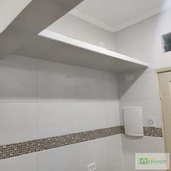 Kitnet em Praia Grande, bairro Ocian
