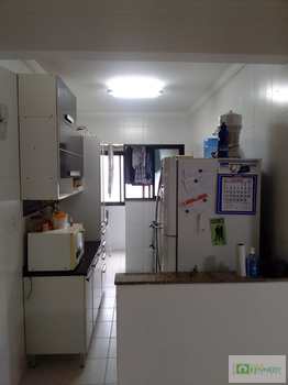 Apartamento, código 14883775 em Praia Grande, bairro Boqueirão