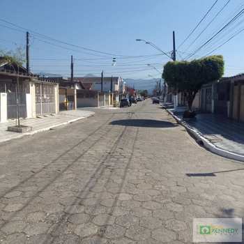 Casa em Praia Grande, bairro Ocian